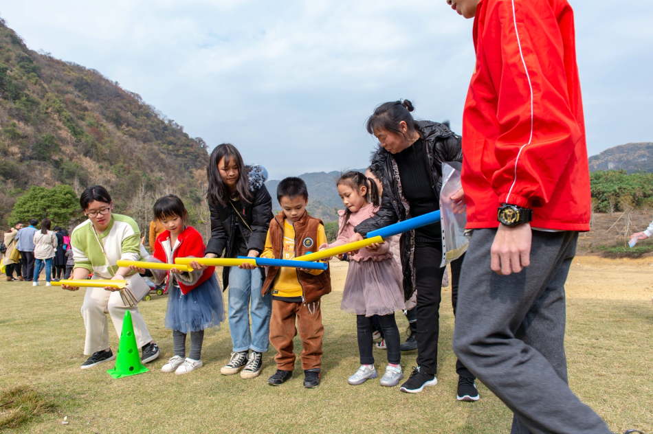 亲子游戏1.jpg