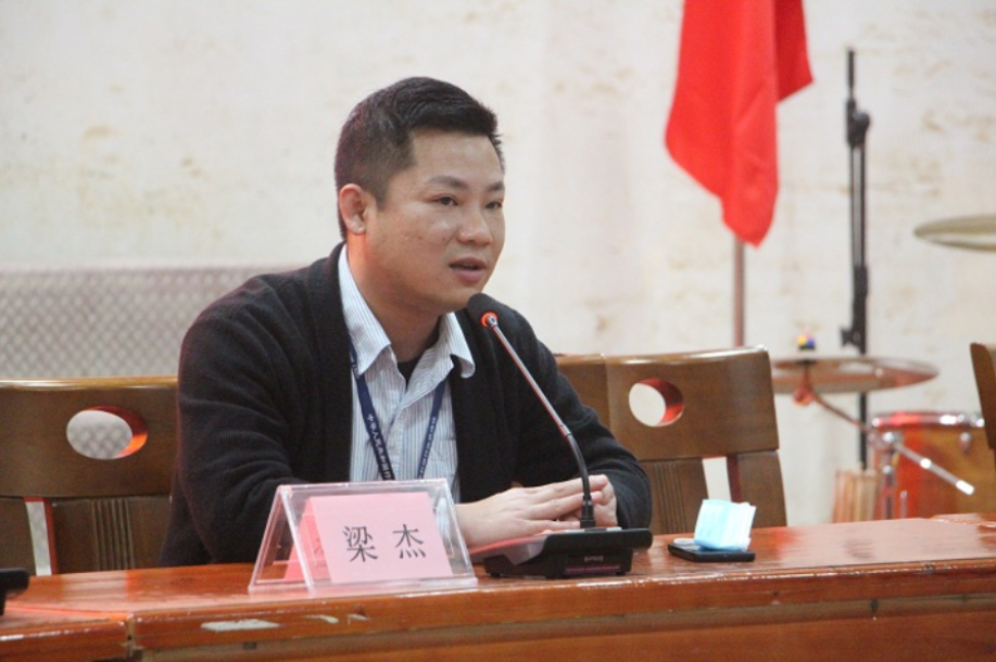2.6 英德市浛洸法治第一课1 (3).JPG