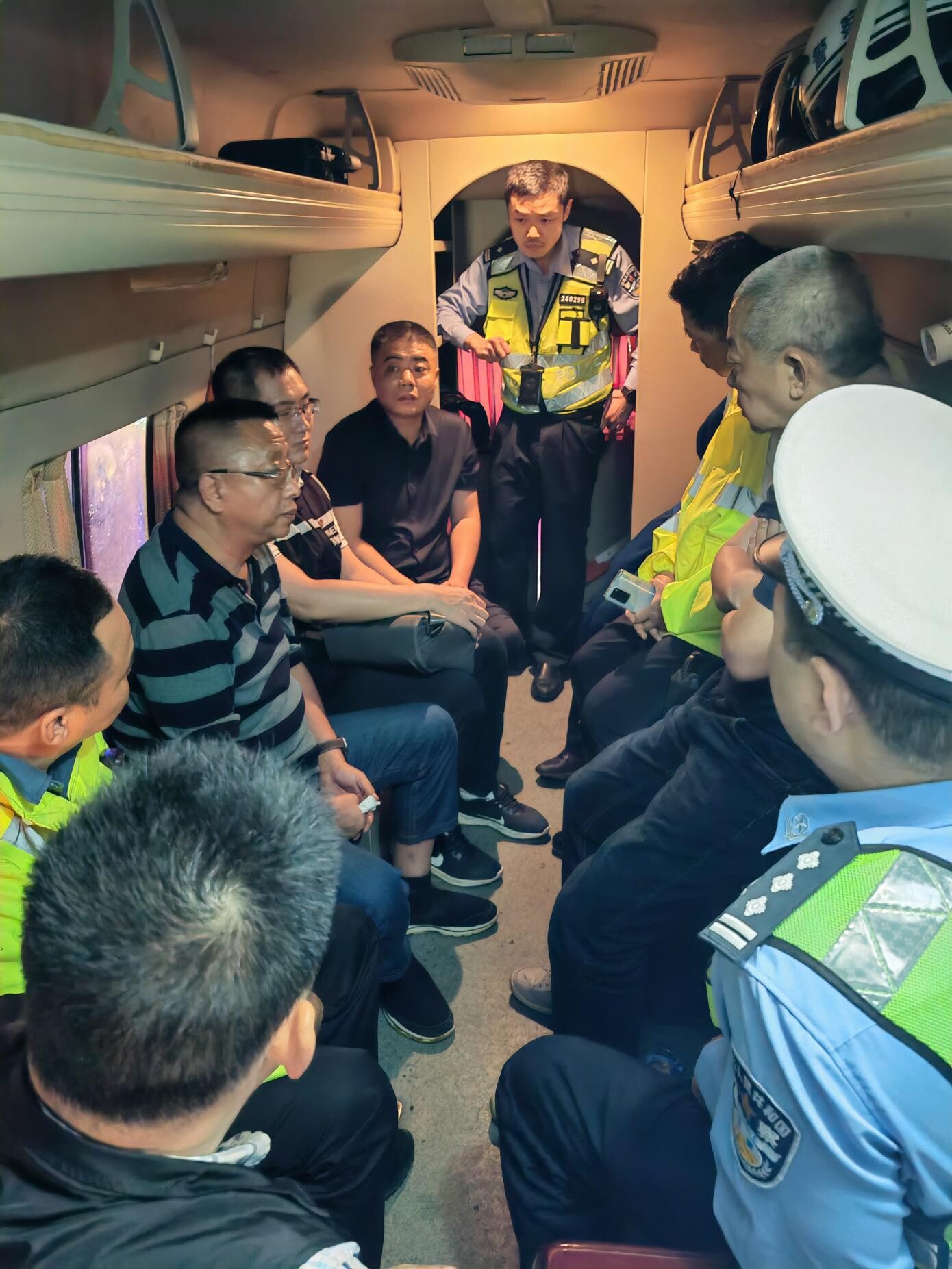 鲜红的锦旗，真诚的感谢.docx_2