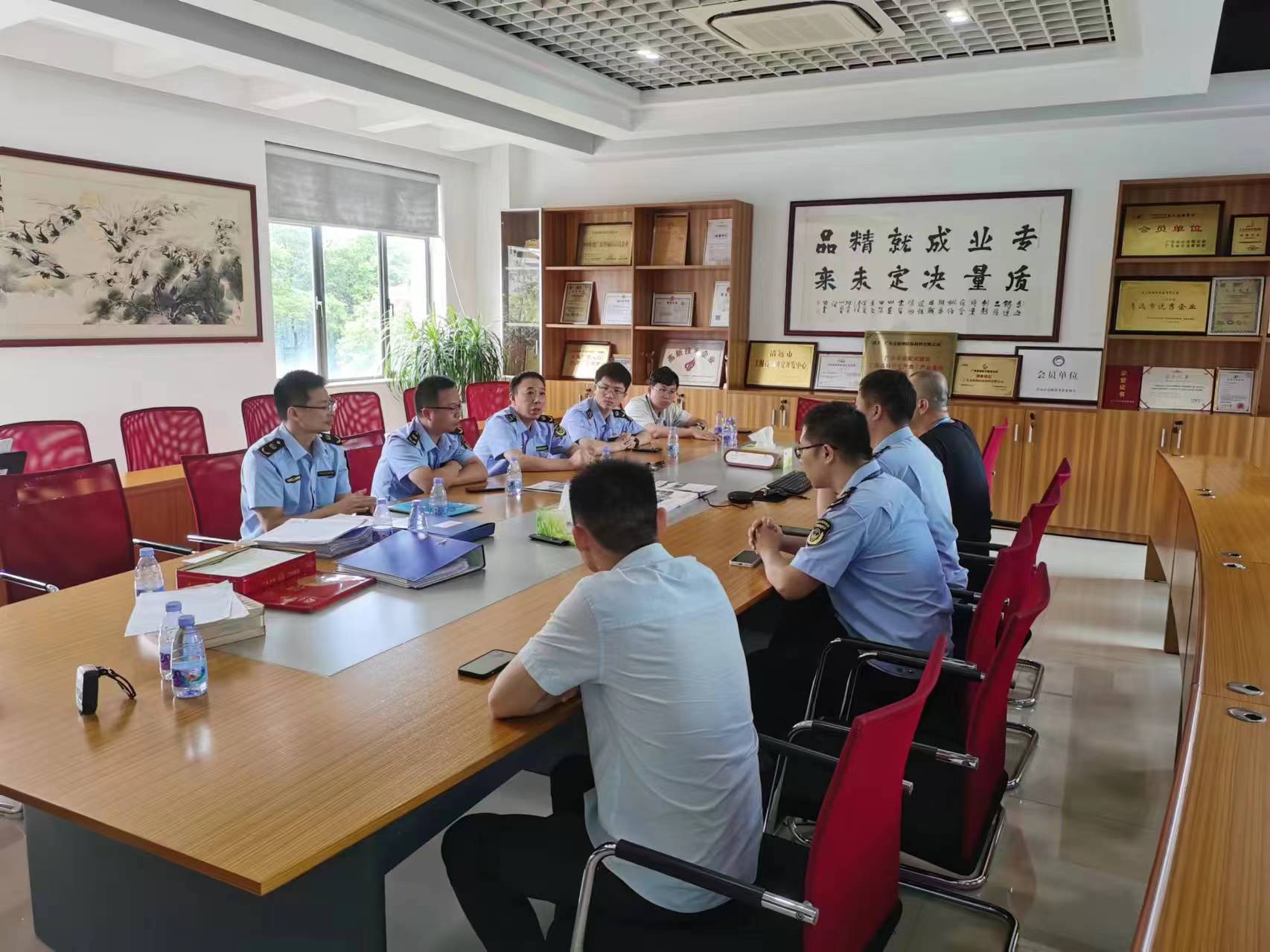 清远市应急管理局组织阳山县应急管理局执法人员到我市开展异地交叉执法检查.doc_1