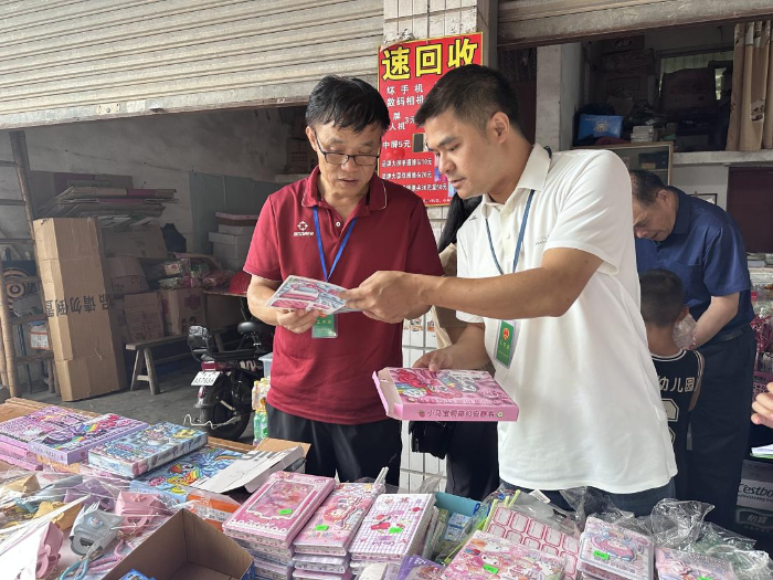 望埠镇：开展 “扫黄打非” 专项检查，净化校园周边环境