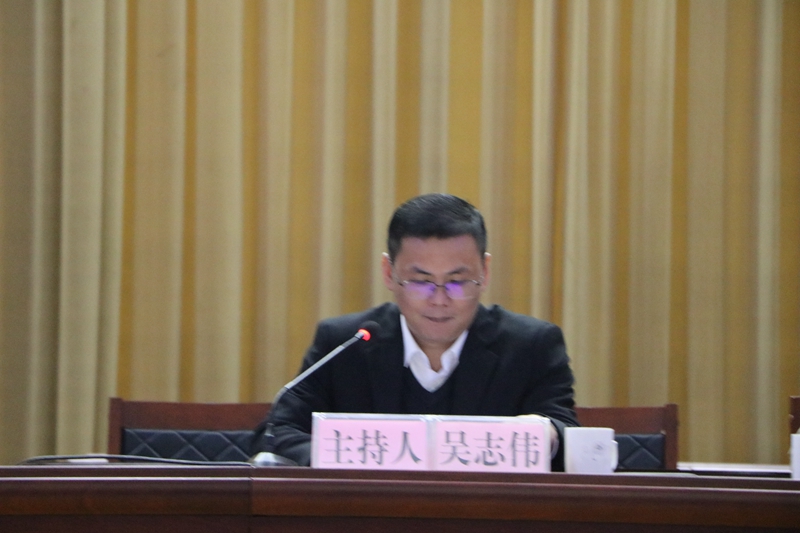 市市场监管局副局长吴志伟通报2024年校园食品安全整治情况.JPG