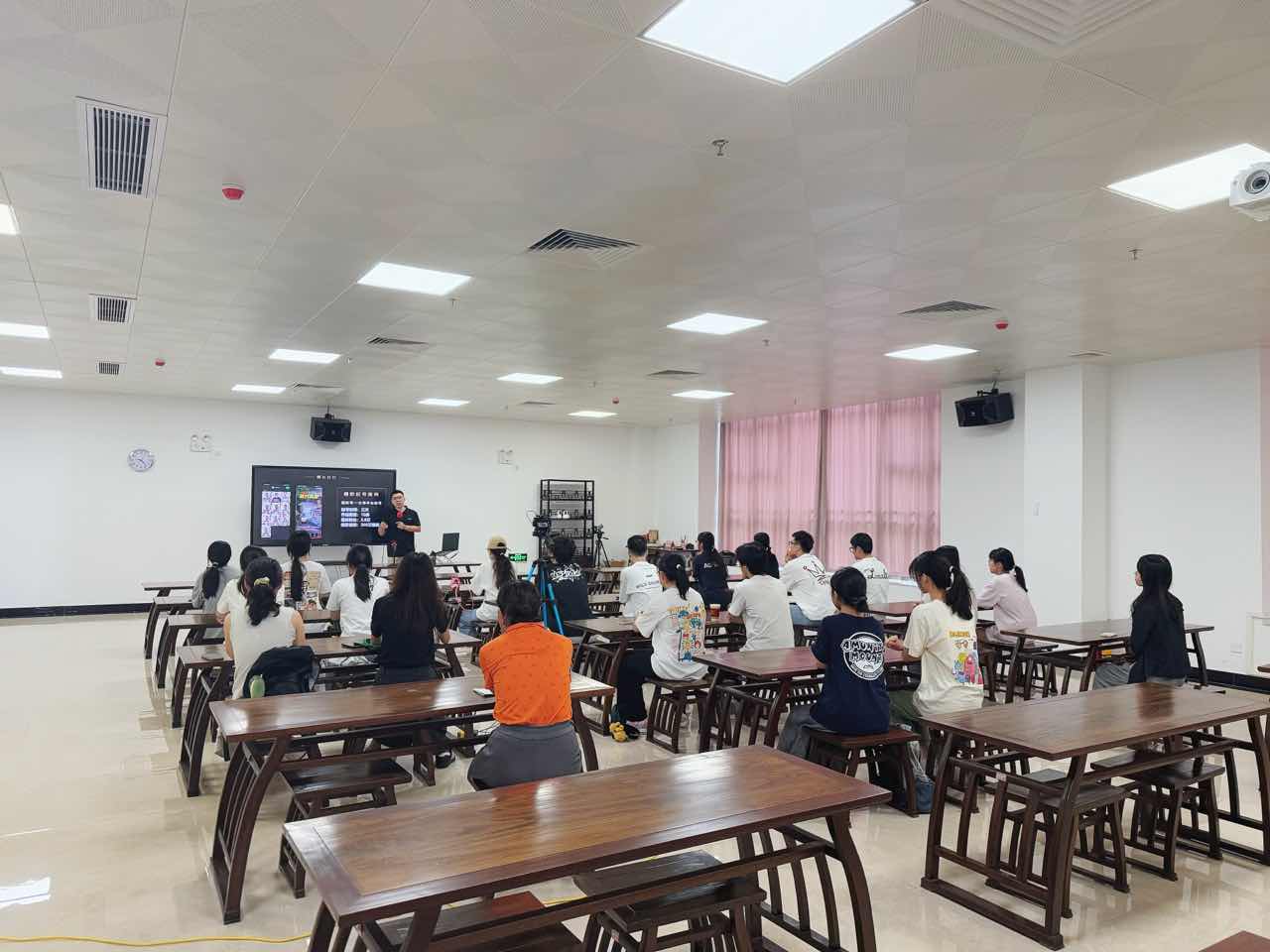 雁归英德 赢得未来——英德市农业农村局开展大学生英德红茶产业与电商创业培训班.docx_1