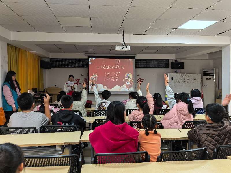 时间：2026年2月5日 地点：新时代文明实践所  “妙剪生花添新喜 翰墨挥春送福来”我们的节日&middot;春节主题活动（5）.jpg