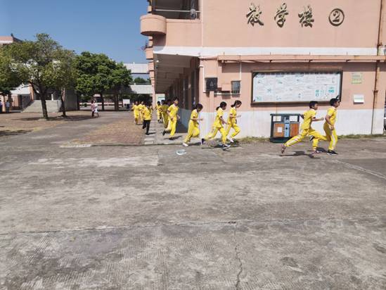 能力—2019年英德市突发地质灾害人员撤离疏散演练在青塘镇中学举行