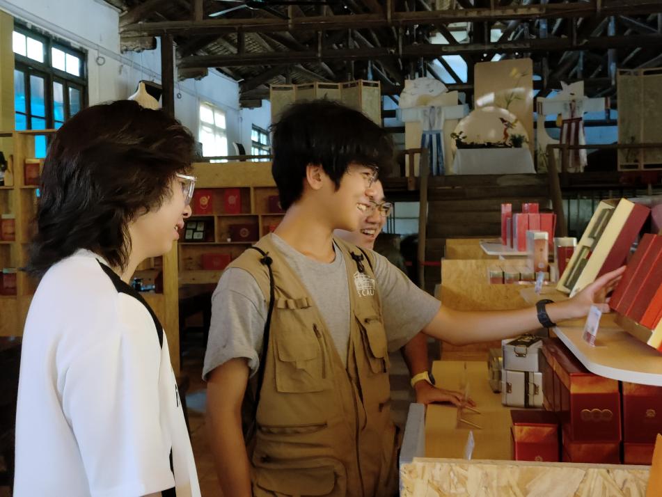 0726（办公室核）姹紫“英红——”华南农业大学“下田间地头，兴百万茗茶”突击队.docx_1
