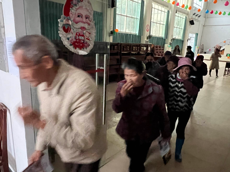 疏散2.jpg